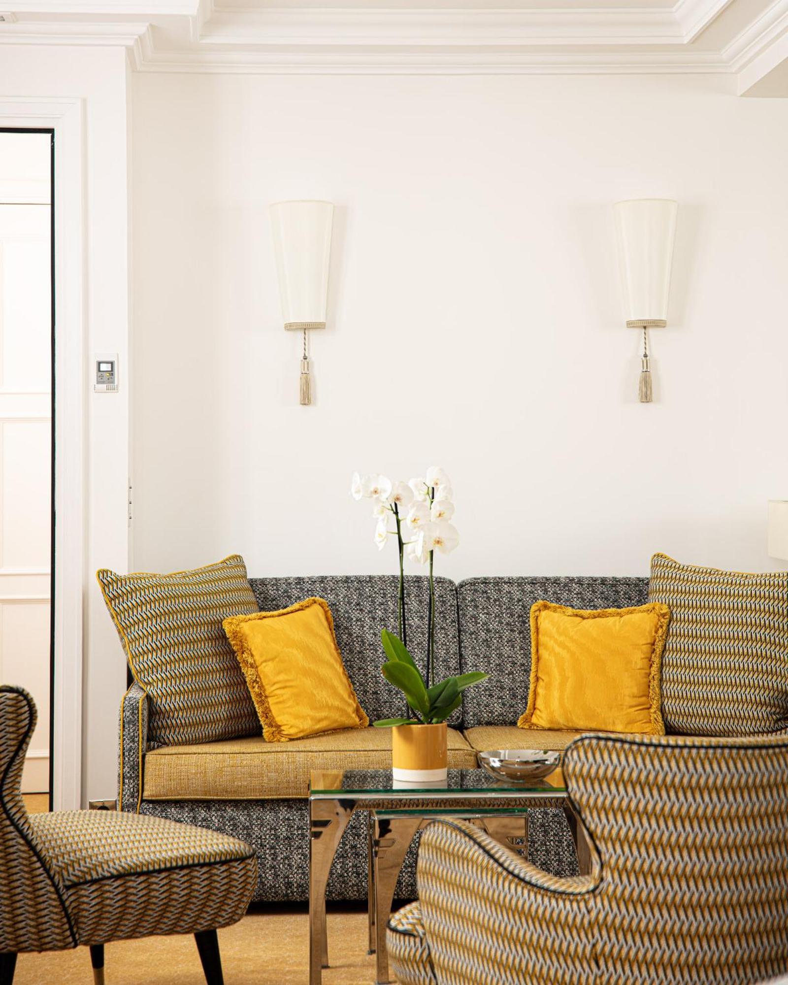 Hôtel Le Burgundy Paris Extérieur photo