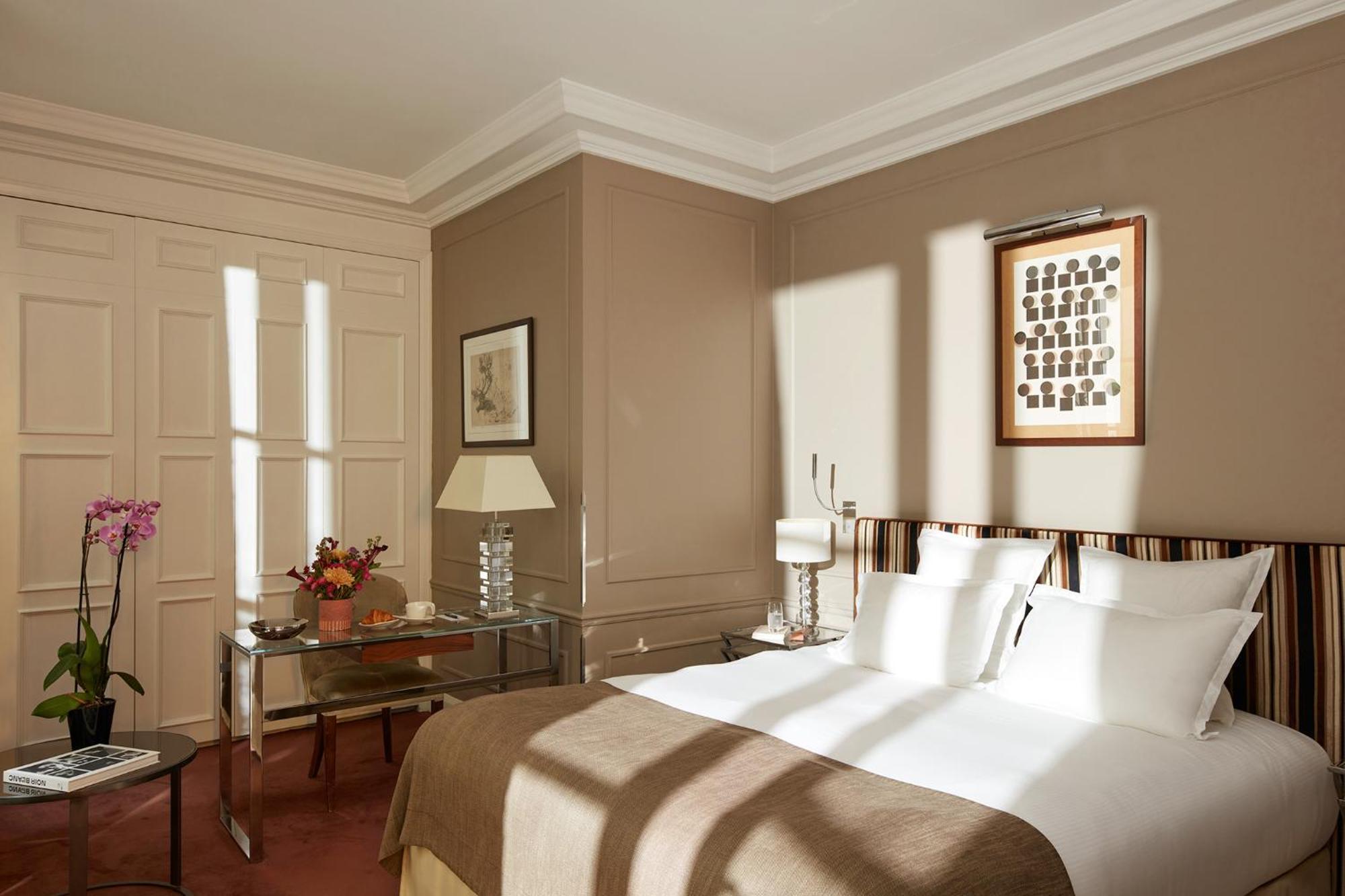 Hôtel Le Burgundy Paris Extérieur photo