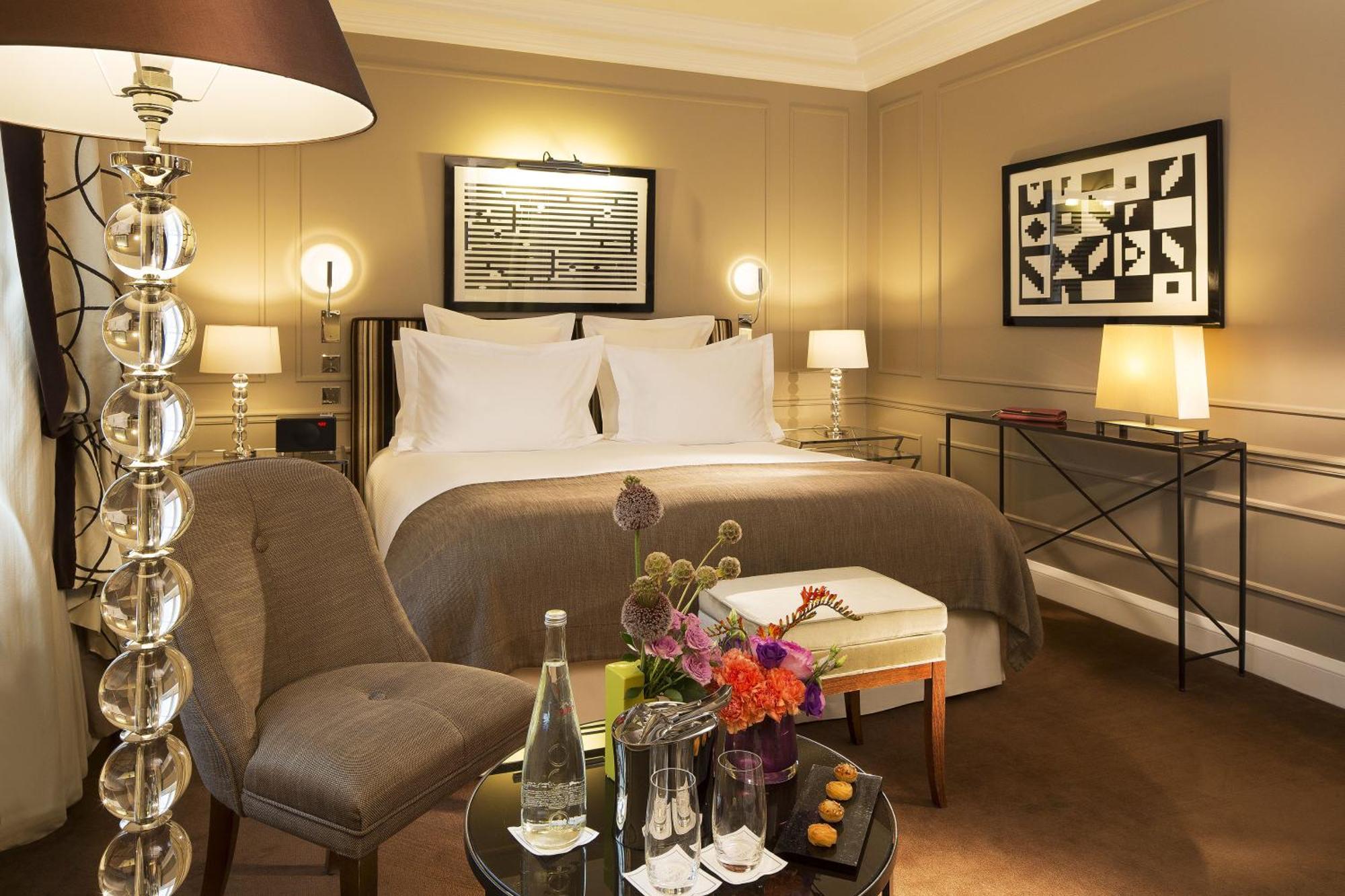 Hôtel Le Burgundy Paris Extérieur photo